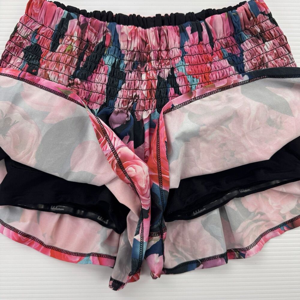 Lululemon Hot Hitter Short Shorts Size 2 Secret Garden Pink Floral Lined - Picture 8 of 14